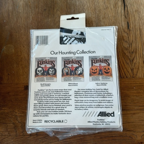 VINTAGE ALLIED 3 FOOT TALL FUNKINS BAGS HALLOWEEN - Picture 2 of 2